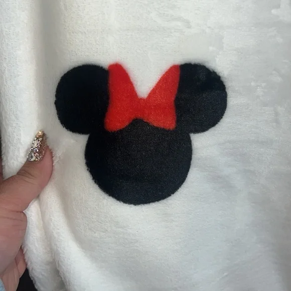 Disney Minnie Mouse plush throw - Picture 4 of 6